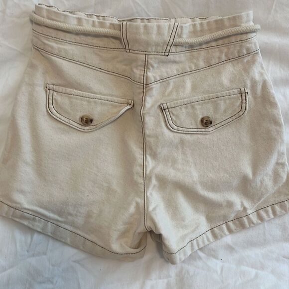 Anthropologie Current Air Ivory Tan Patch Pocket Belted Shorts Belted Sz 6 - Picture 3 of 10